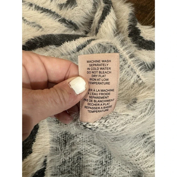 Philosophy Sweater WomenSize Large Striped Long Sleeve Soft Knit Pullover NWOT - Picture 6 of 8